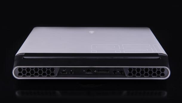 游戲本的工業(yè)設(shè)計(jì)，公司旗艦-ALIENWARE AREA-51M評(píng)測(cè)