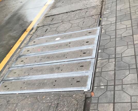 深圳的非機(jī)動車道該重新設(shè)計了，太難走了！